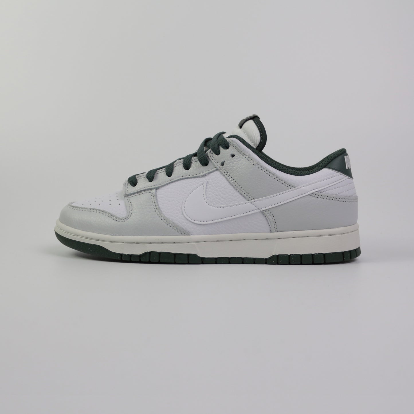 Nike Dunk Low Retro SE Photon Dust/White HF2874-001