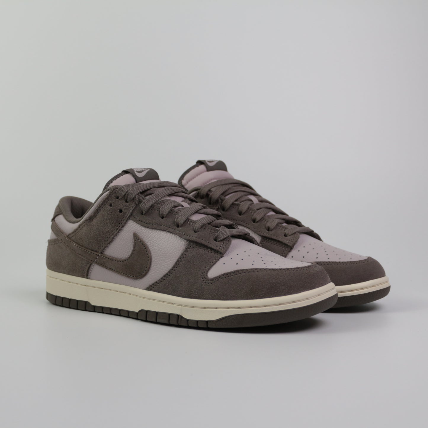 Nike Dunk Low SE Platinum Violet/Cave Stone FQ8249-001