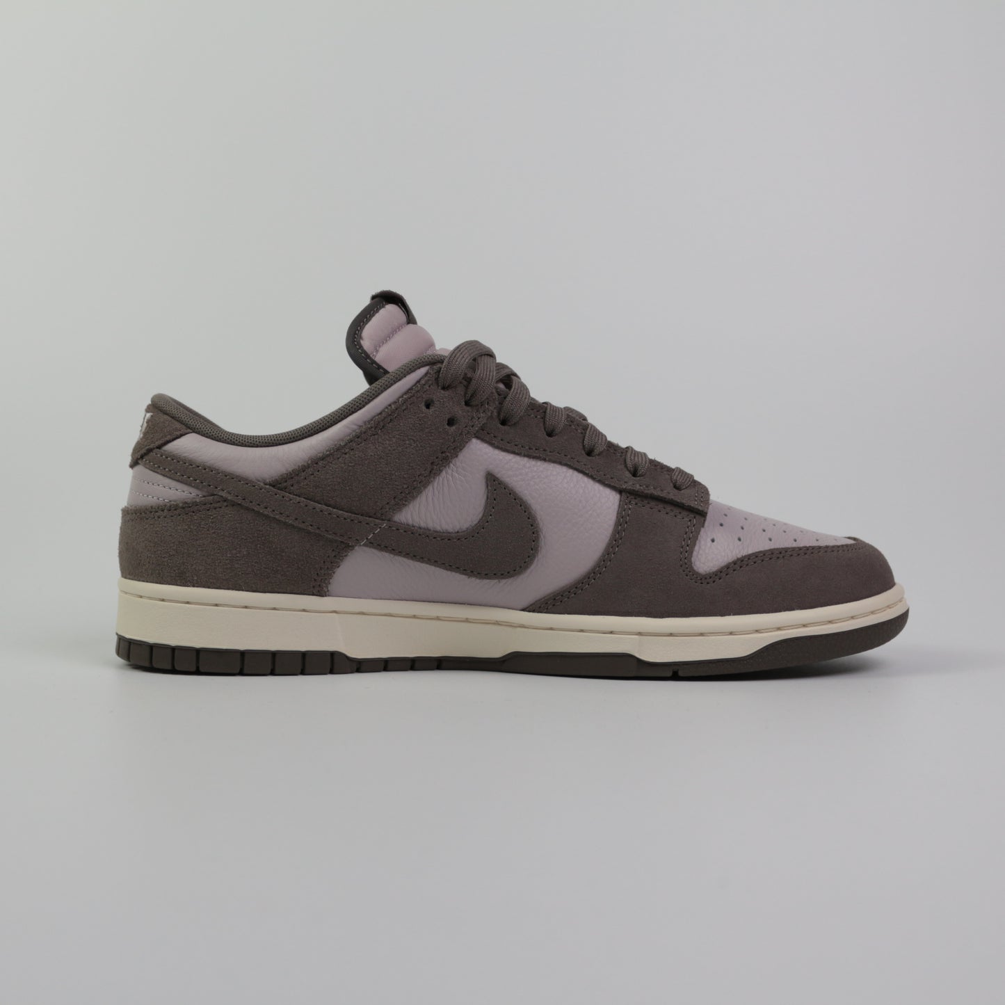 Nike Dunk Low SE Platinum Violet/Cave Stone FQ8249-001