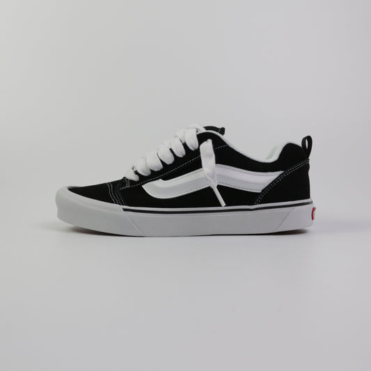 Vans Knu Skool Black/True White VN0009QC6BT1