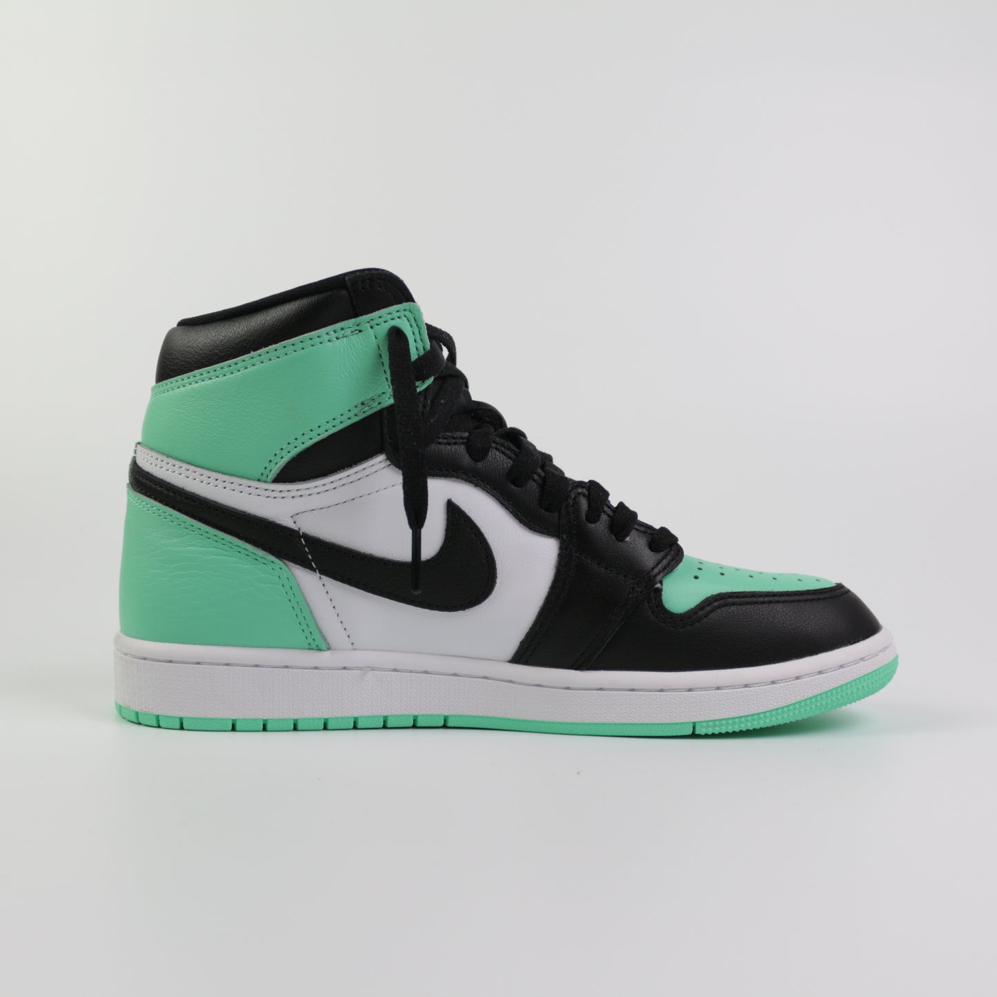 Nike Air Jordan 1 high OG retro White/ Black-Green Glow DZ5485-130