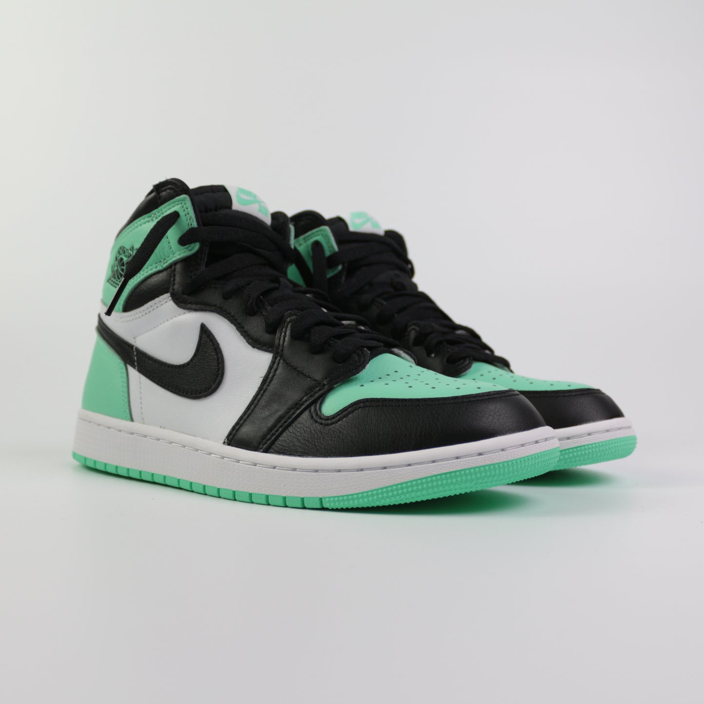 Nike Air Jordan 1 high OG retro White/ Black-Green Glow DZ5485-130